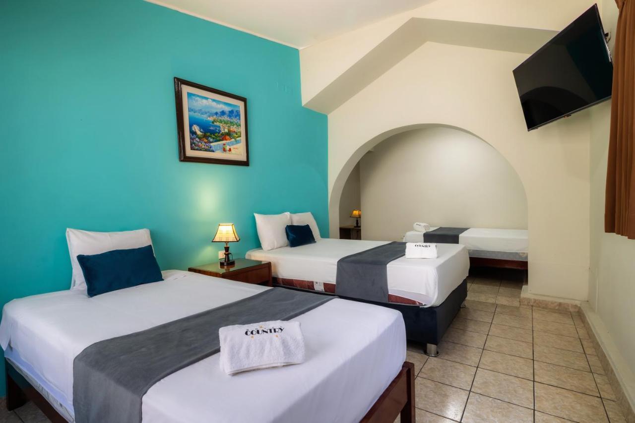Hotel Country Trujillo Encalada Exteriér fotografie