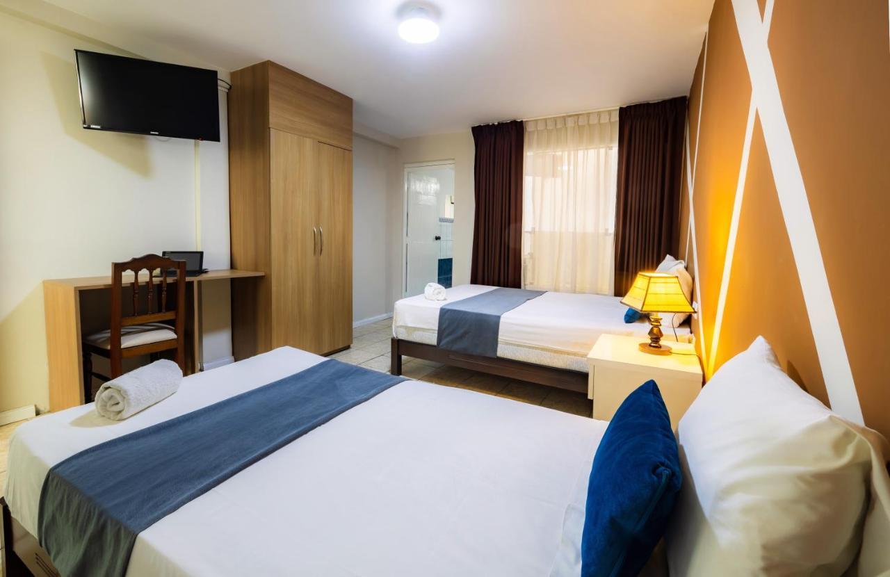 Hotel Country Trujillo Encalada Exteriér fotografie