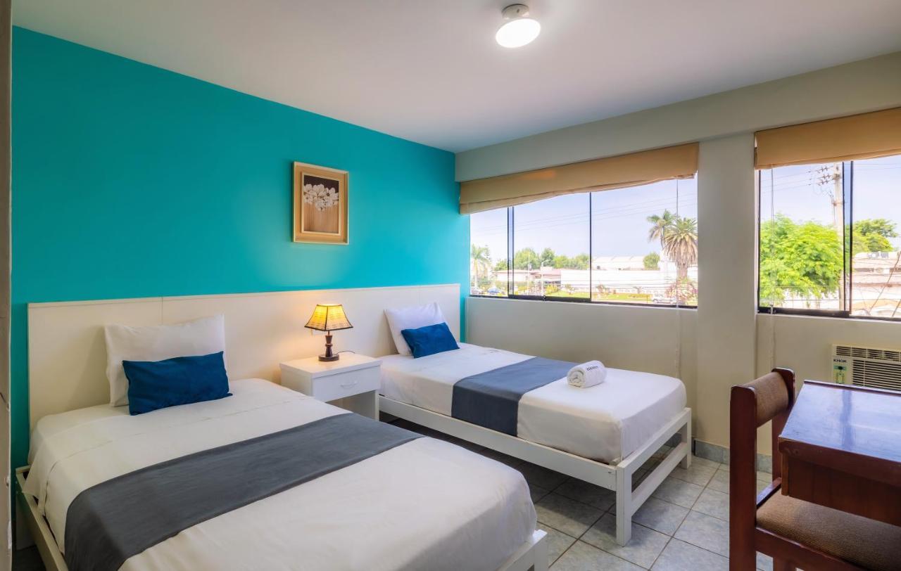 Hotel Country Trujillo Encalada Exteriér fotografie