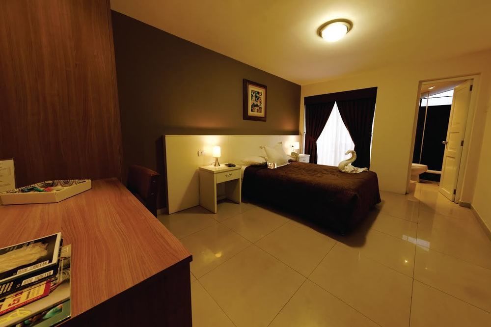 Hotel Country Trujillo Encalada Exteriér fotografie